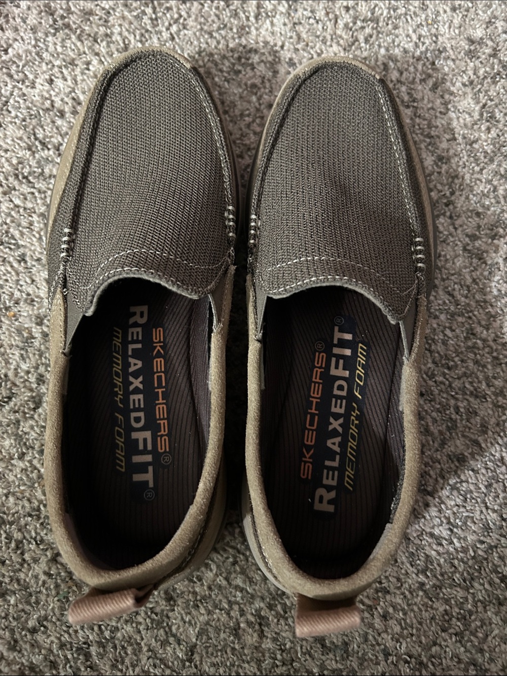 Skechers Men’s Relaxed Fit Slip-On Loafers in Dark Brown size 9